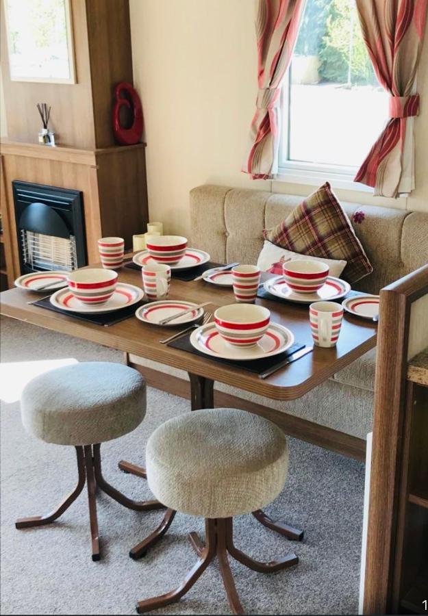 Tummel Valley Holiday Park Tummel Bridge Екстер'єр фото